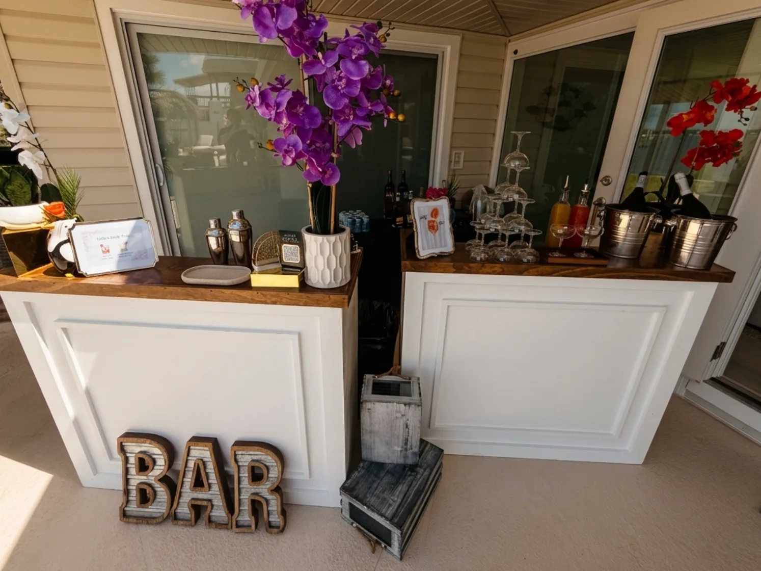Mobile Bar vs Venue Bar